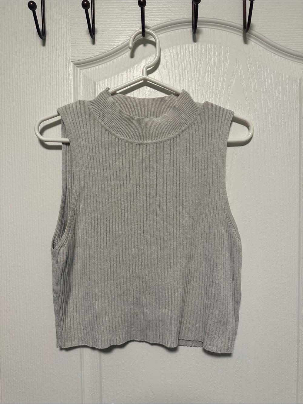 H&M Light Gray Ribbed Mock Neck Tank